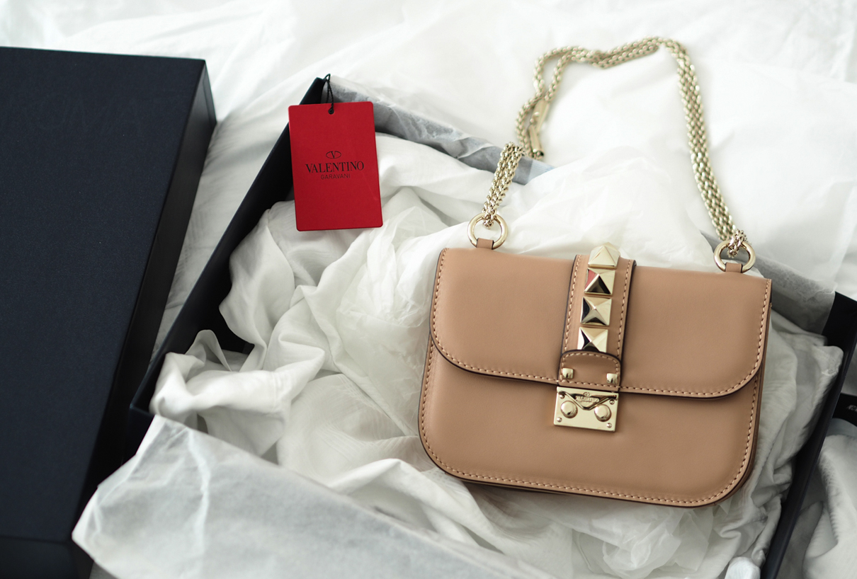 Valentino Lock bag review Axelle Blanpain