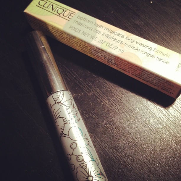Trying out something new today: Clinique bottom lash mascara!