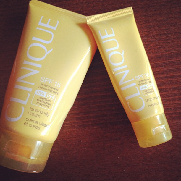 Packing some sunscreen from @Clinique_US which I love!