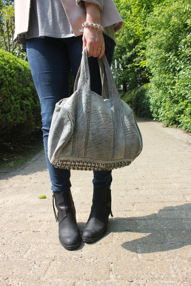 Simplicity.