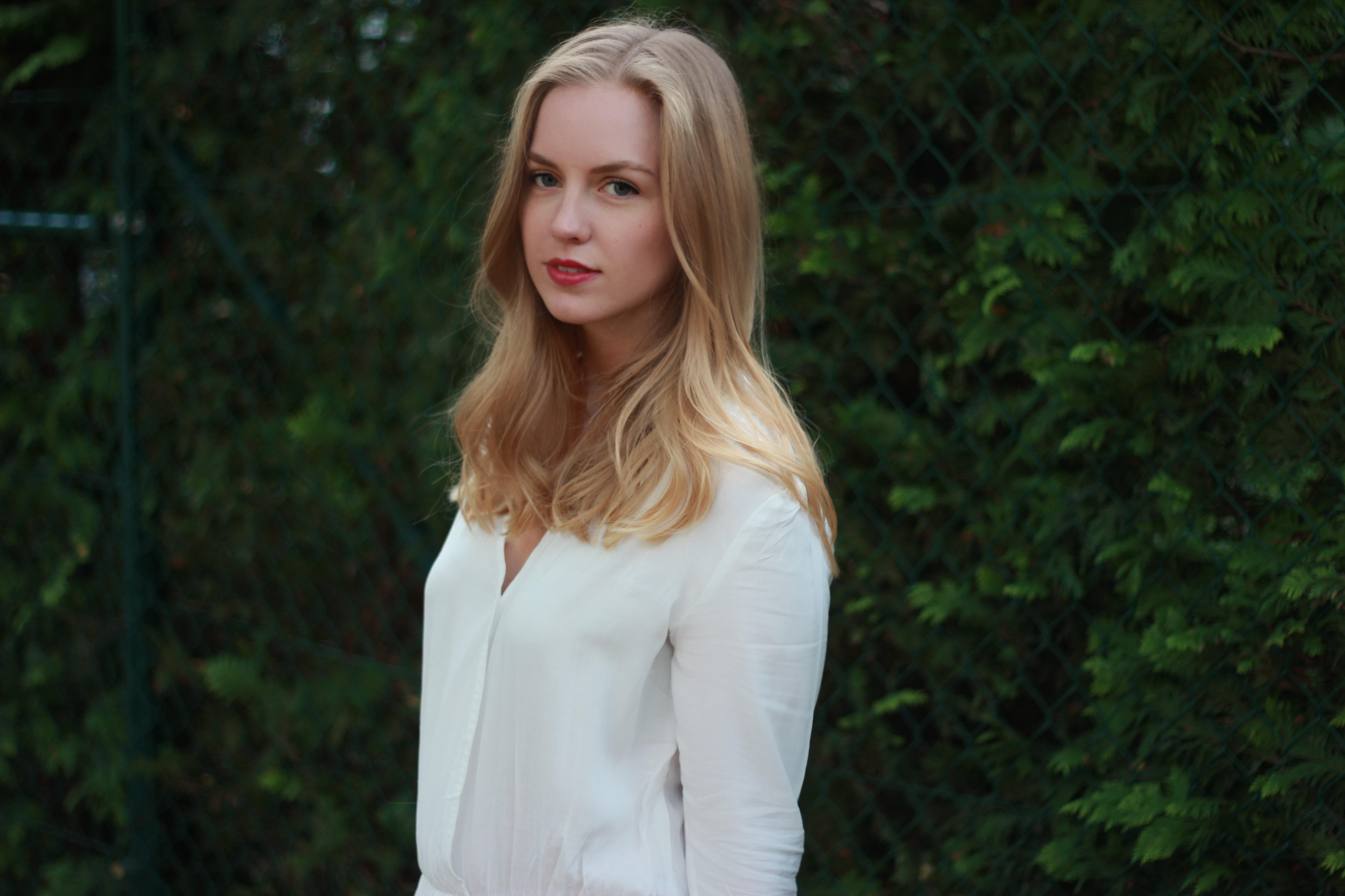 white dress /// Axelle Blanpain /// Style playground