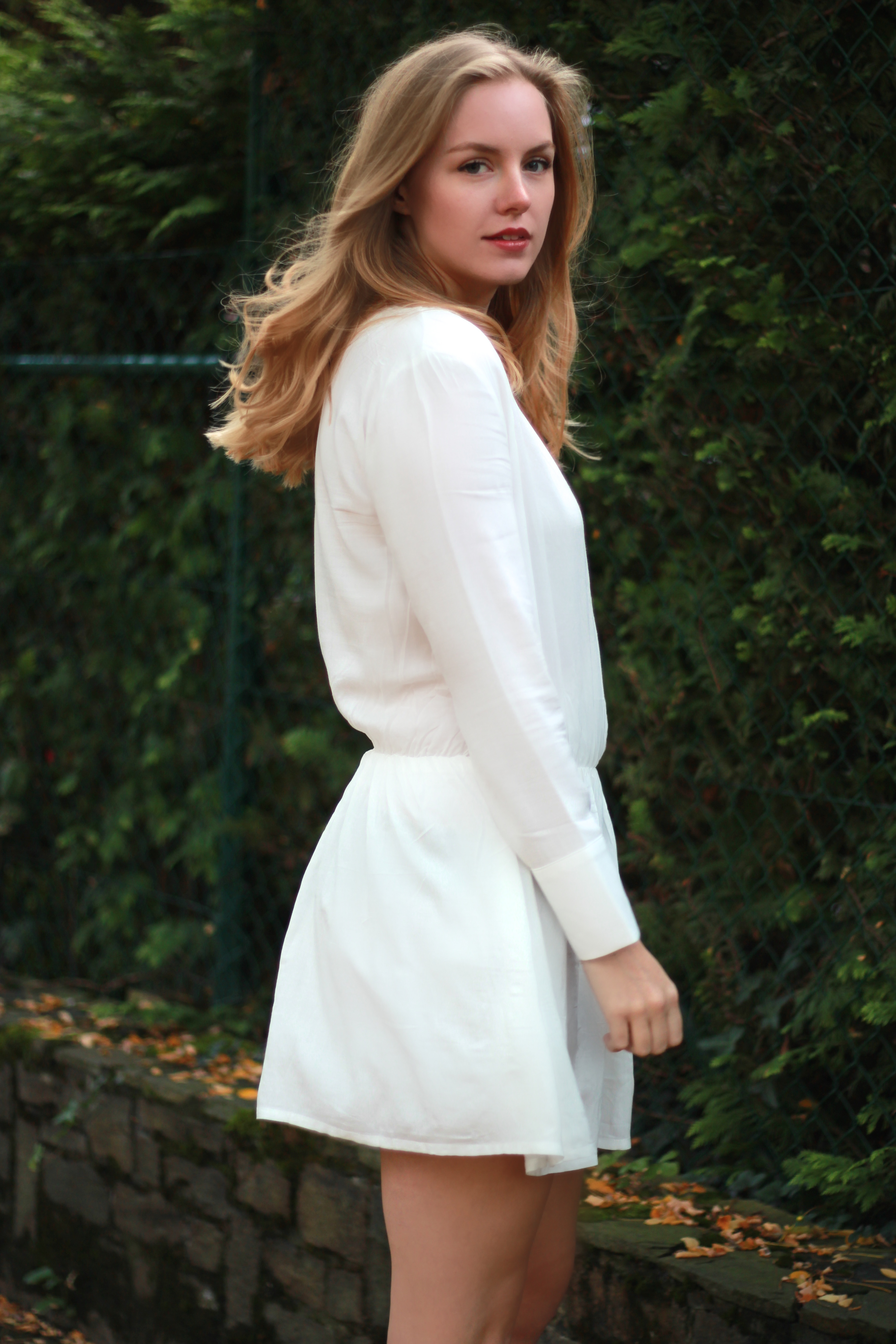 white dress /// Axelle Blanpain /// Style playground