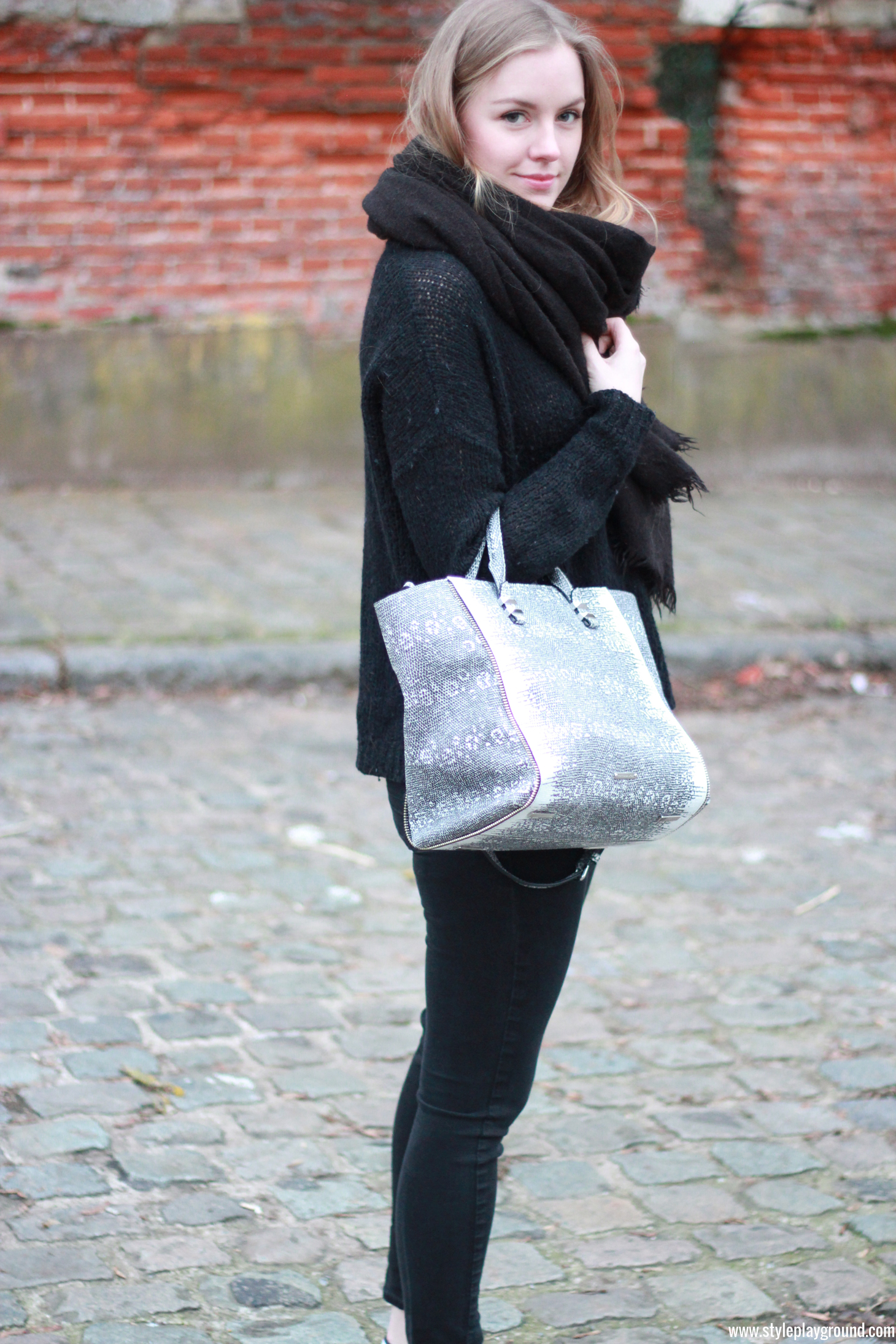 Comfy look /// www.styleplayground.com /// Axelle Blanpain