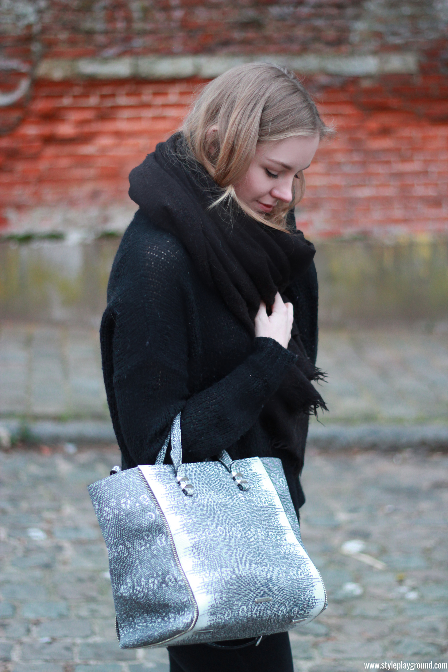 Comfy look /// www.styleplayground.com /// Axelle Blanpain