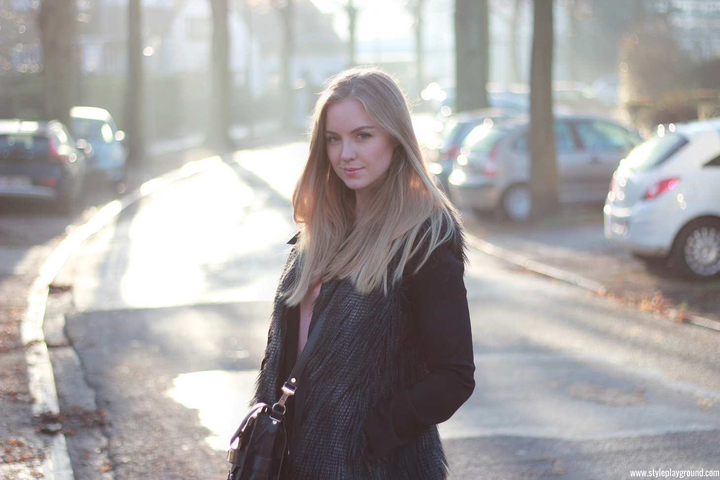 Winter pink /// www.styleplayground.com /// Axelle Blanpain