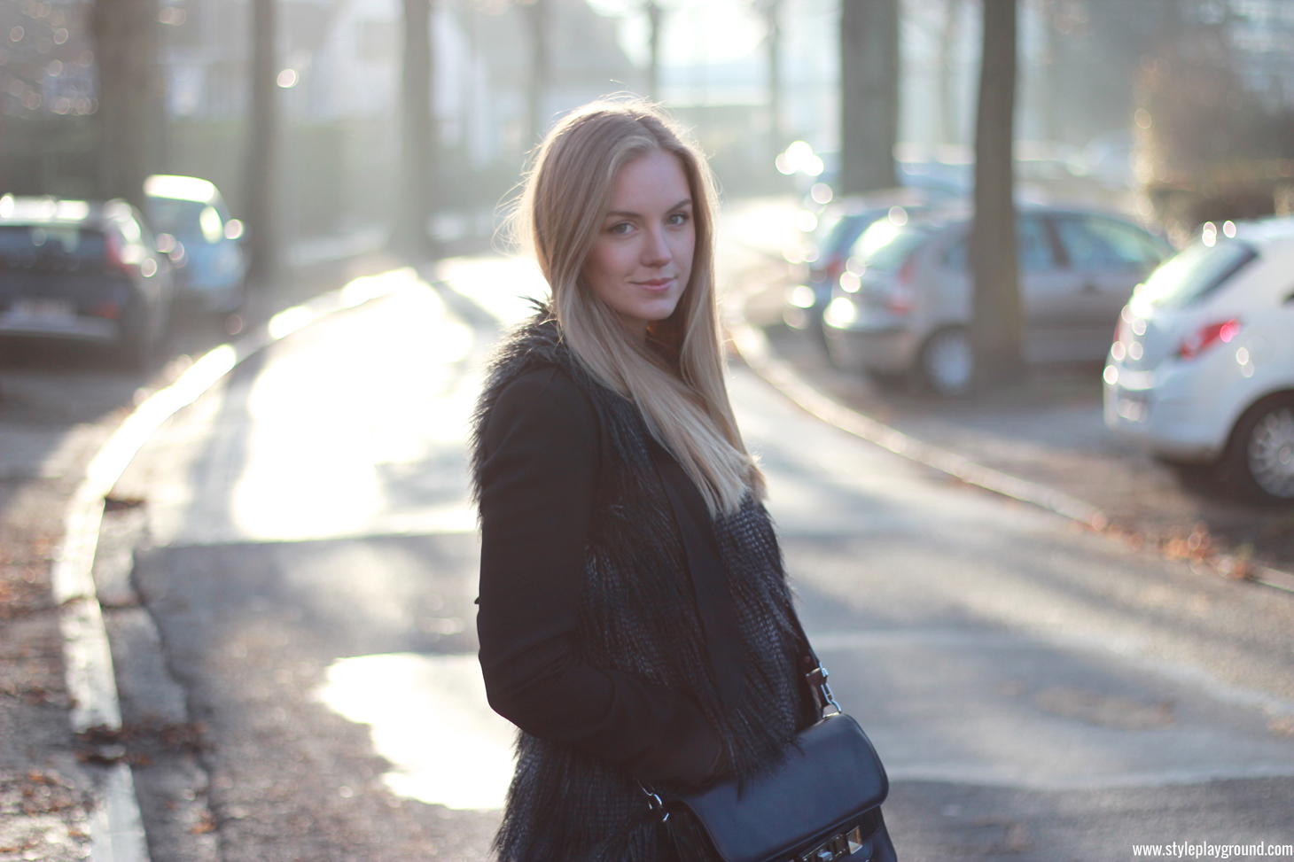 Winter pink /// www.styleplayground.com /// Axelle Blanpain